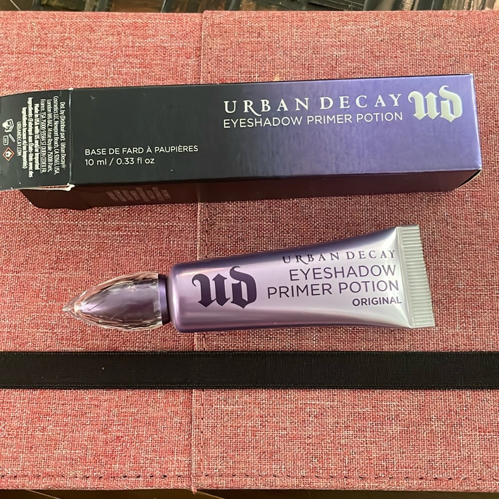 NEW! URBAN DECAY .33 fl oz Original Eyeshadow Primer Potion.